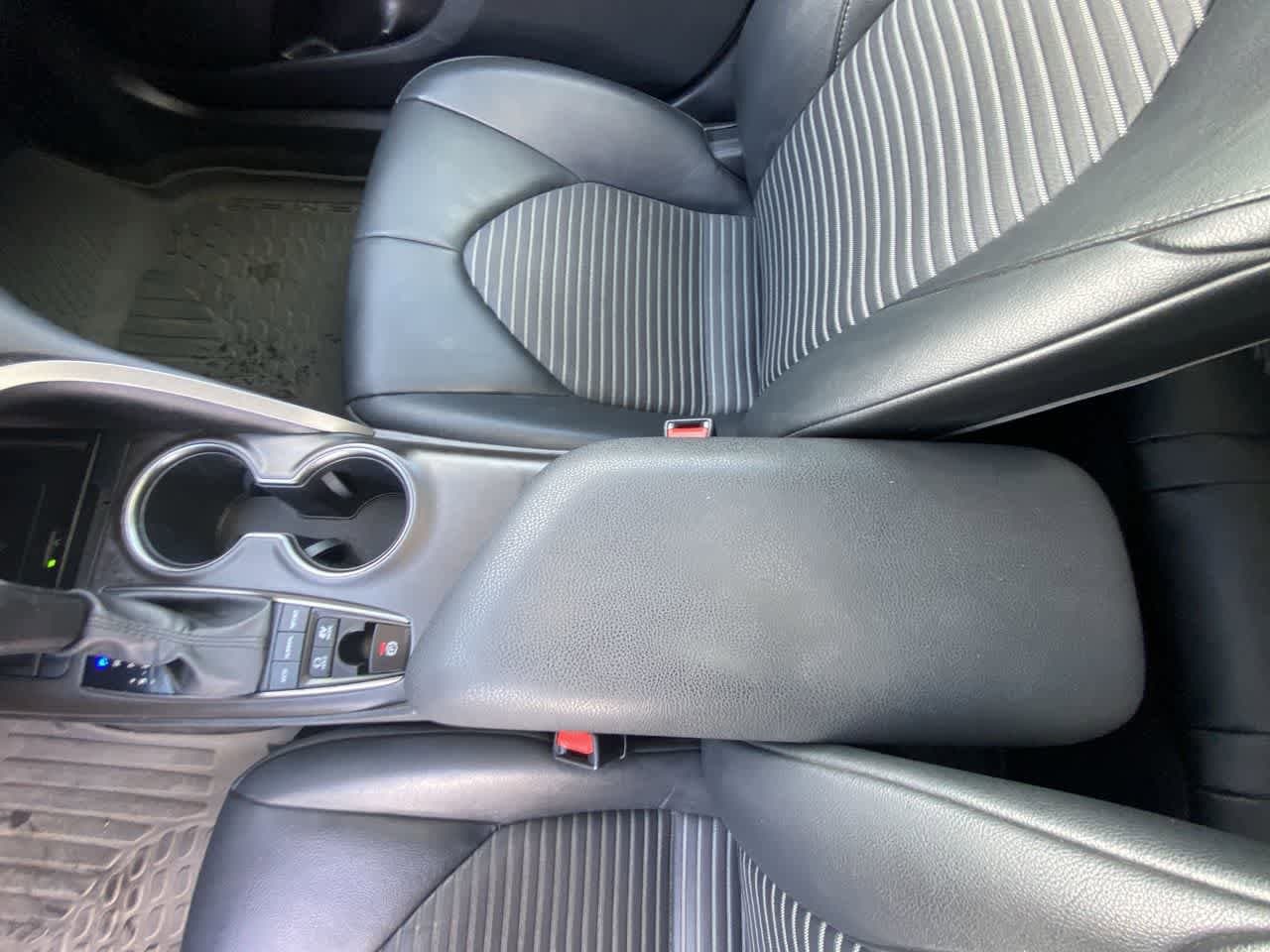 Thumbnail: 2021 Toyota Camry - 20