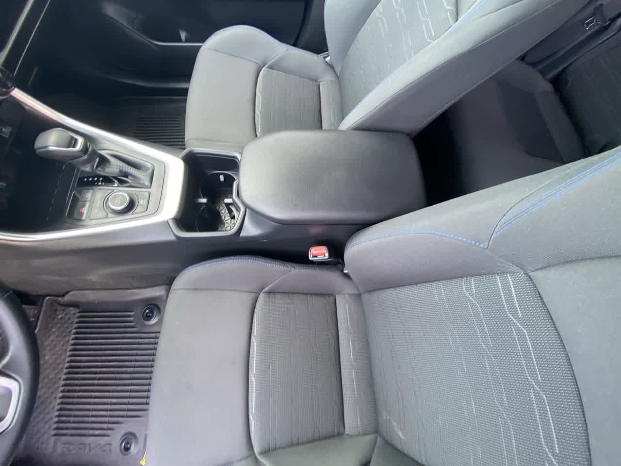 Thumbnail: 2023 Toyota RAV4 - 20