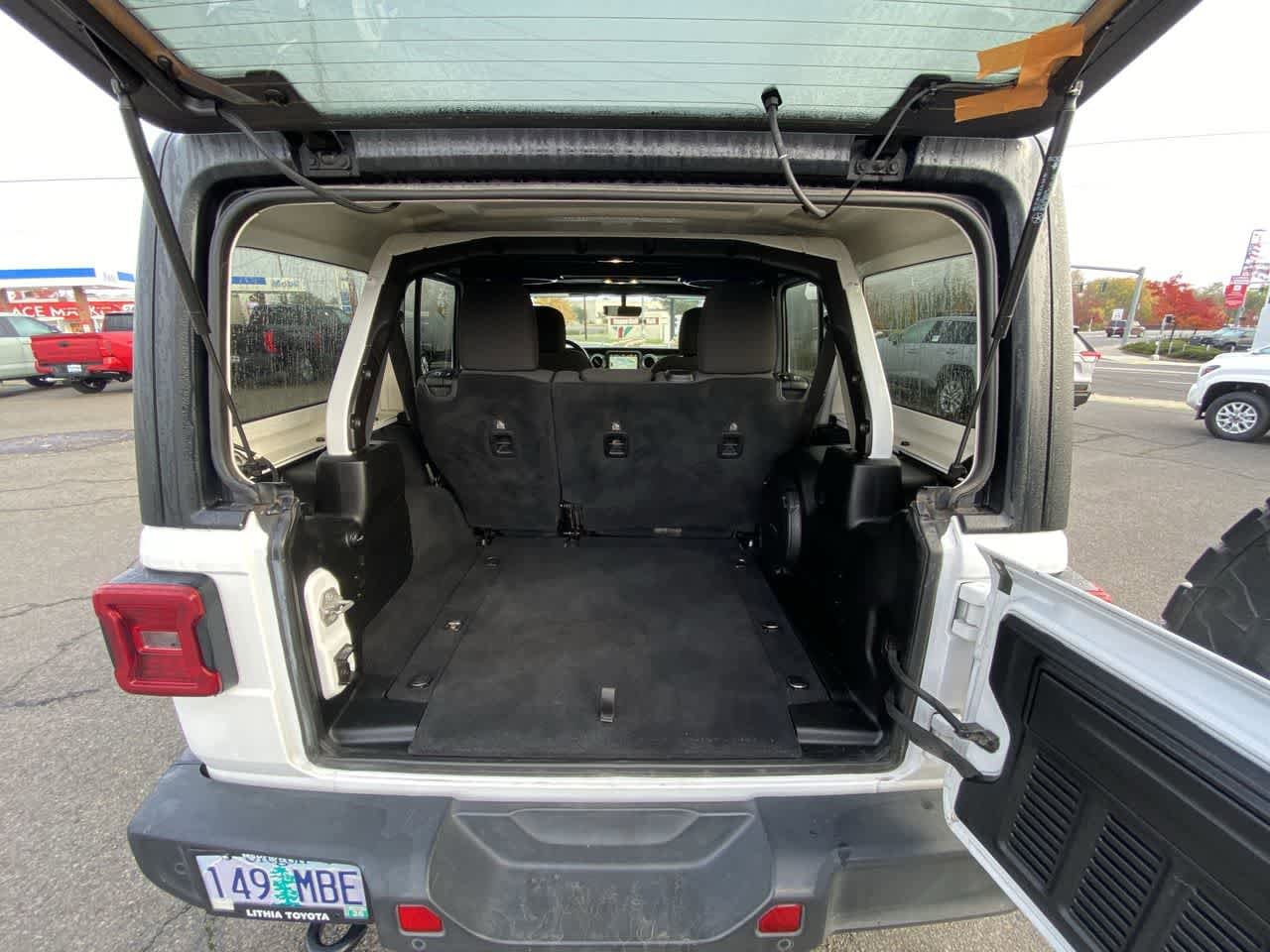 Thumbnail: 2019 Jeep Wrangler - 23