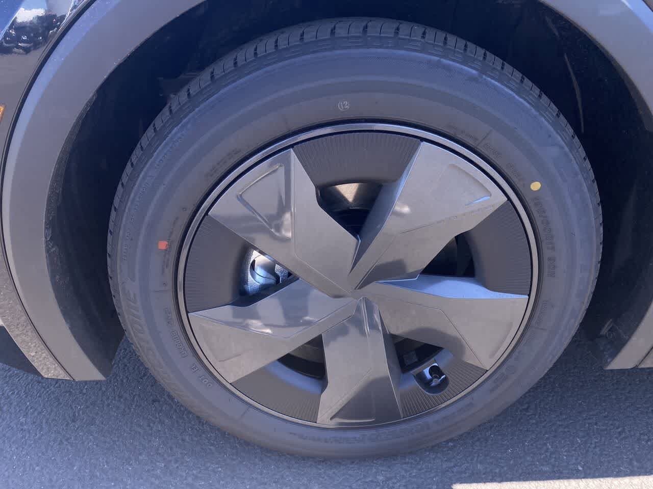 Thumbnail: 2024 Toyota Prius Prime - 10