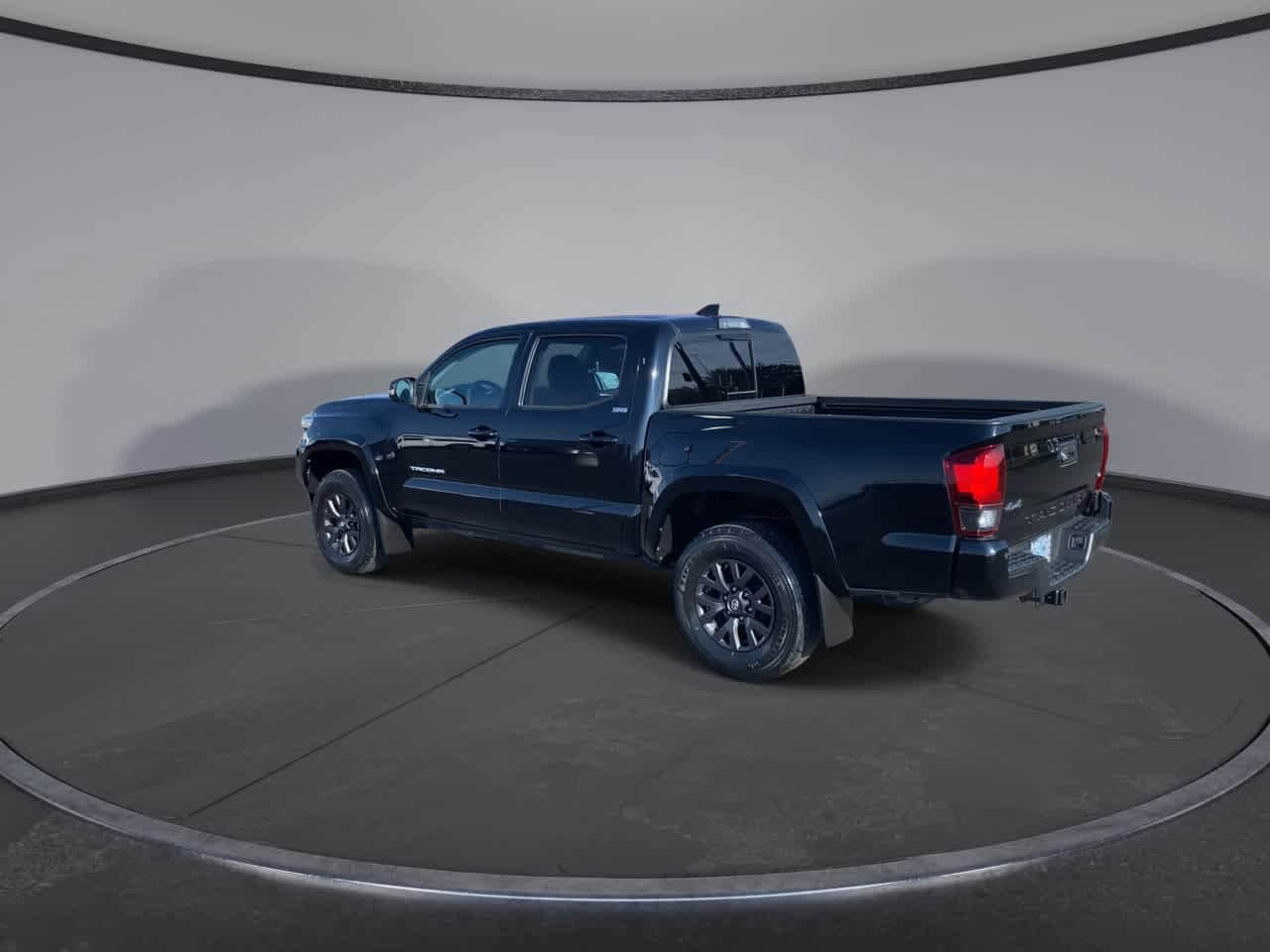 Thumbnail: 2020 Toyota Tacoma - 6