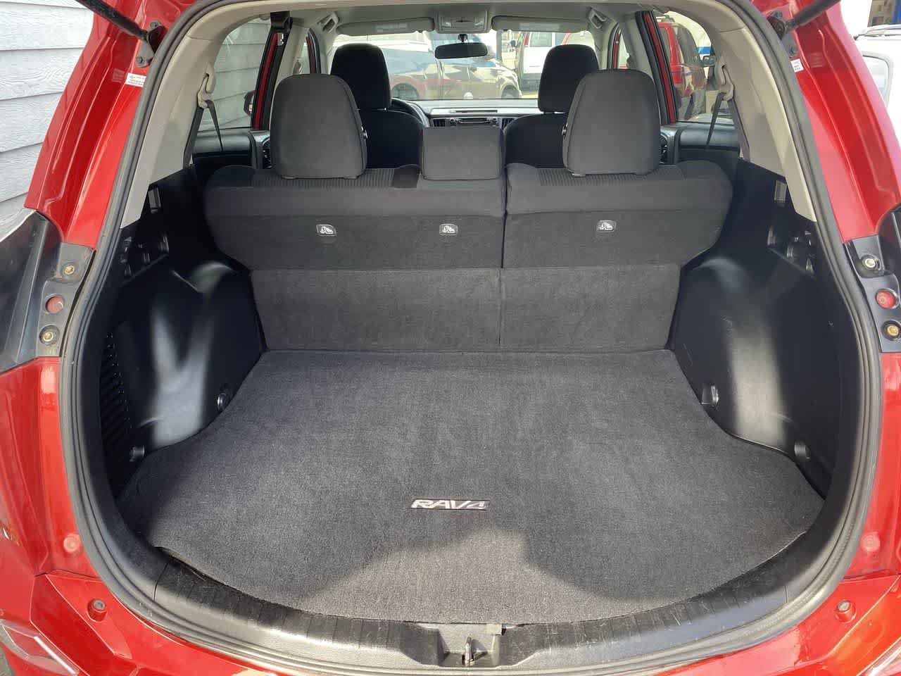 Thumbnail: 2016 Toyota RAV4 - 22