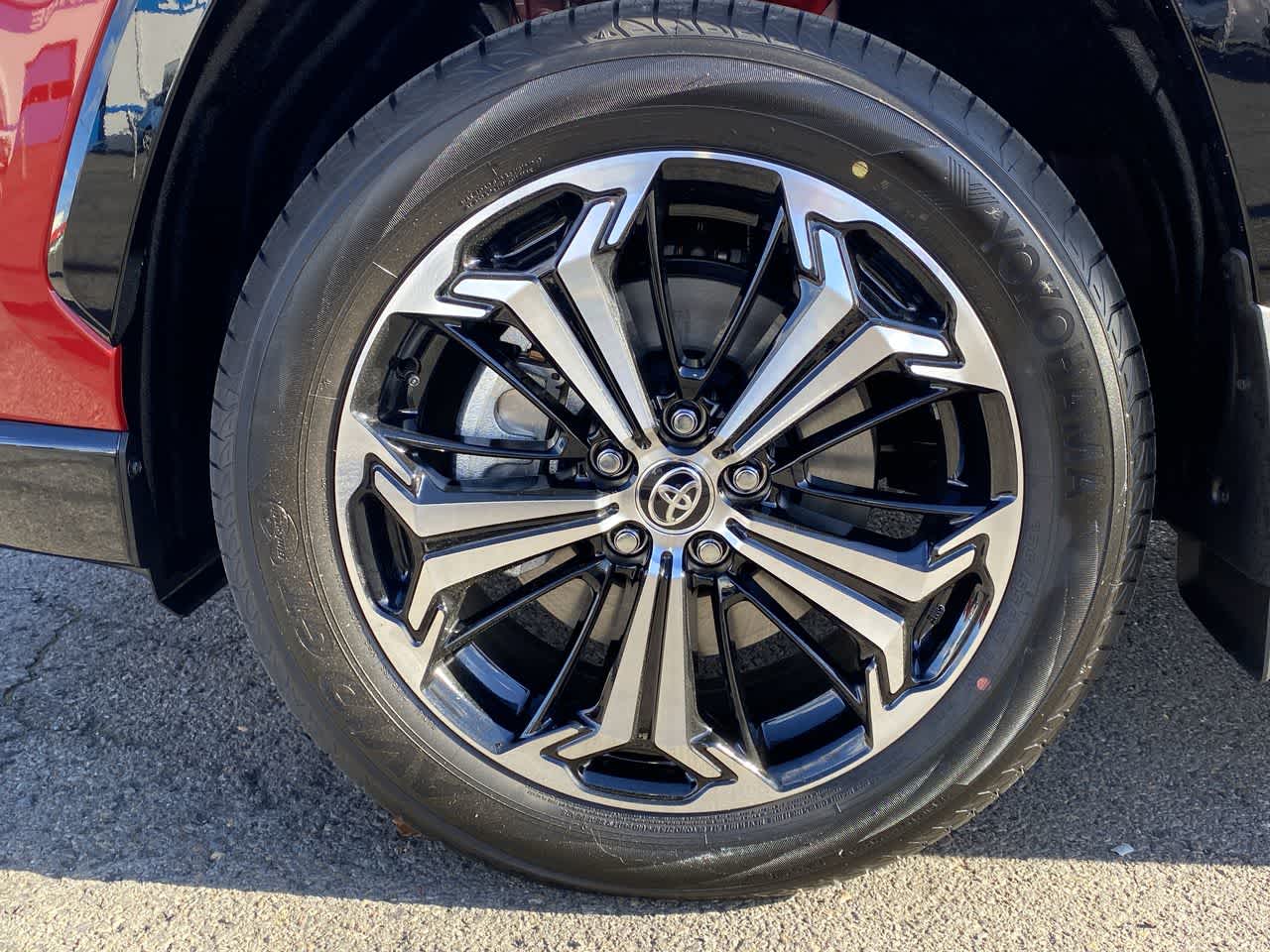 Thumbnail: 2025 Toyota RAV4 - 10