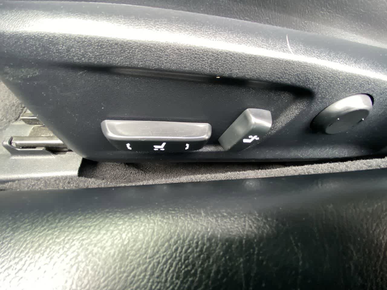 Thumbnail: 2015 Lexus RC - 12