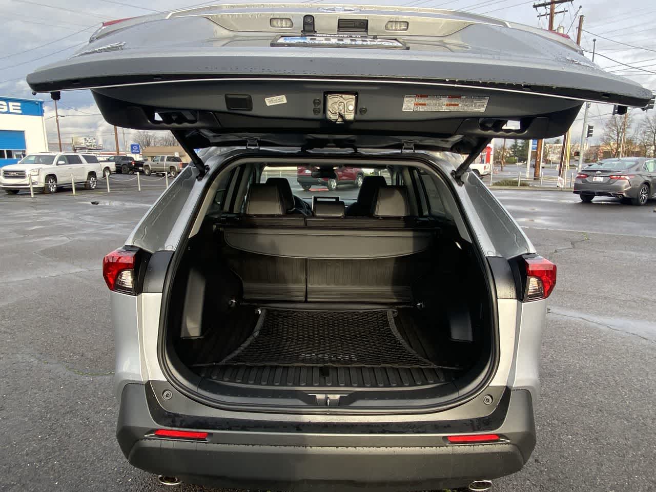 Thumbnail: 2025 Toyota RAV4 - 23