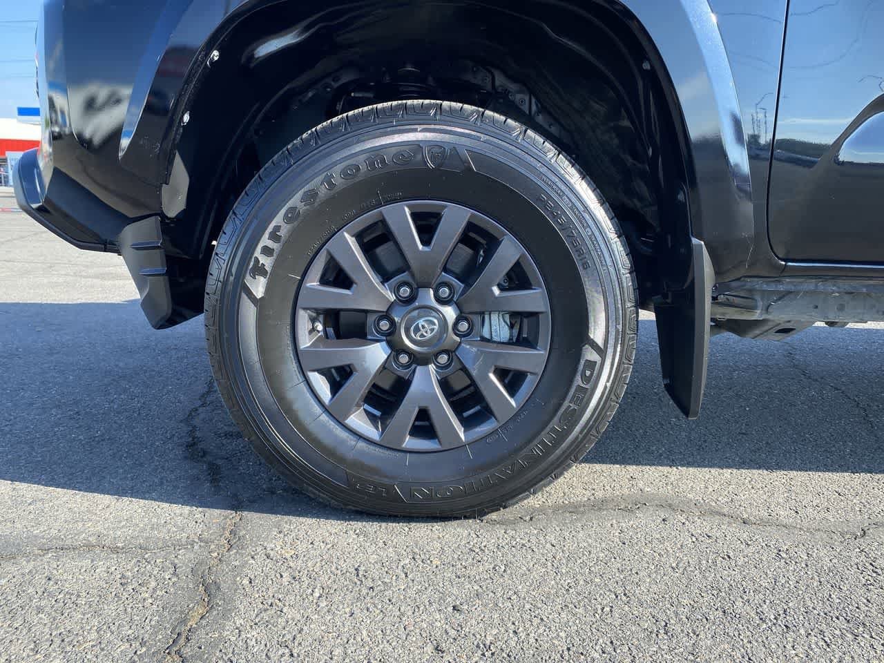 Thumbnail: 2020 Toyota Tacoma - 10