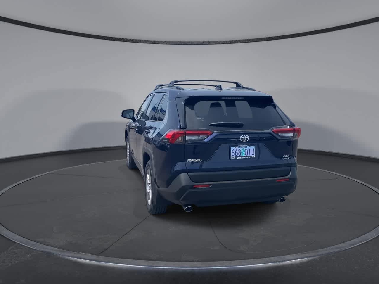 Thumbnail: 2025 Toyota RAV4 - 8