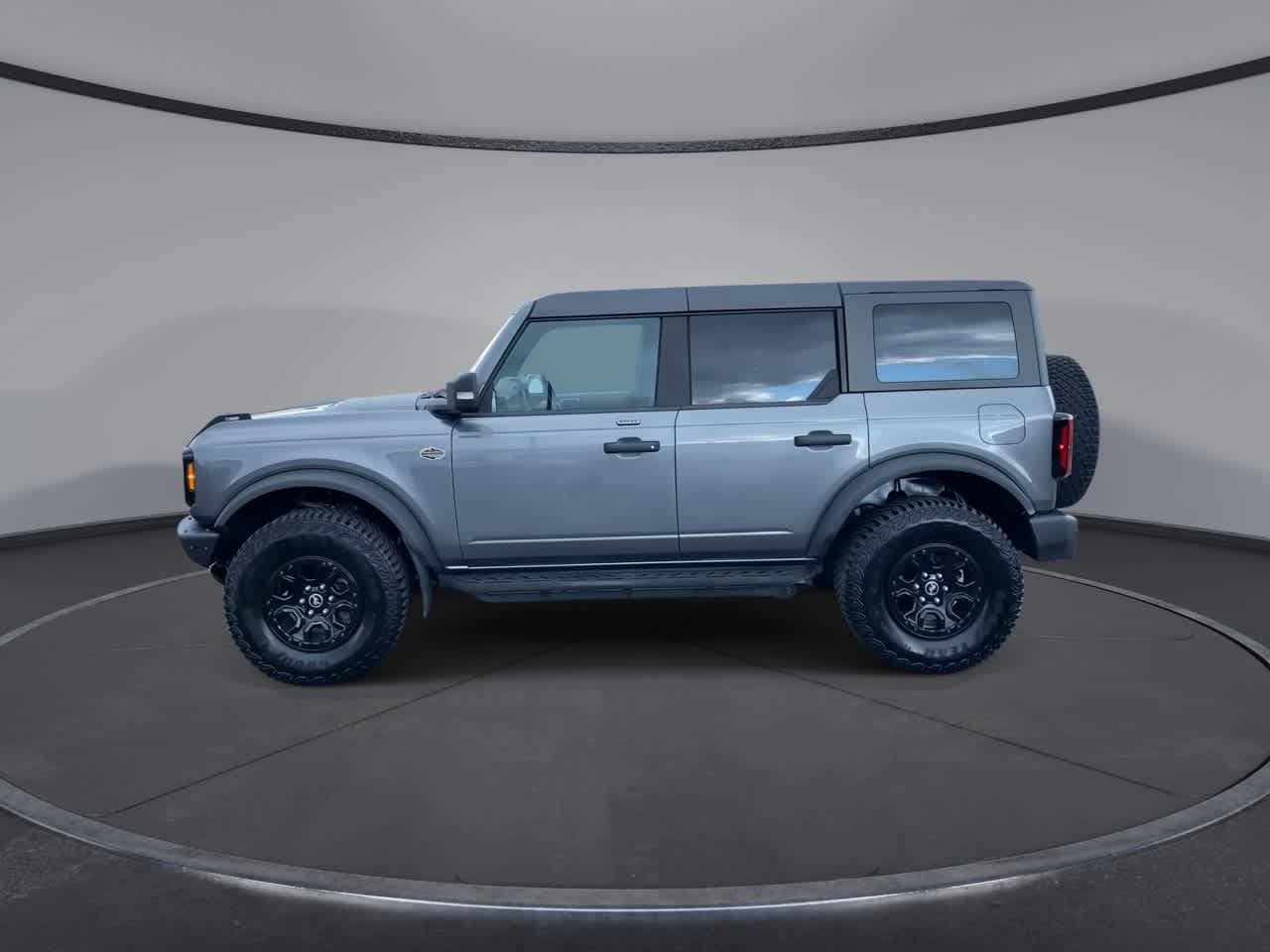 Thumbnail: 2023 Ford Bronco - 5