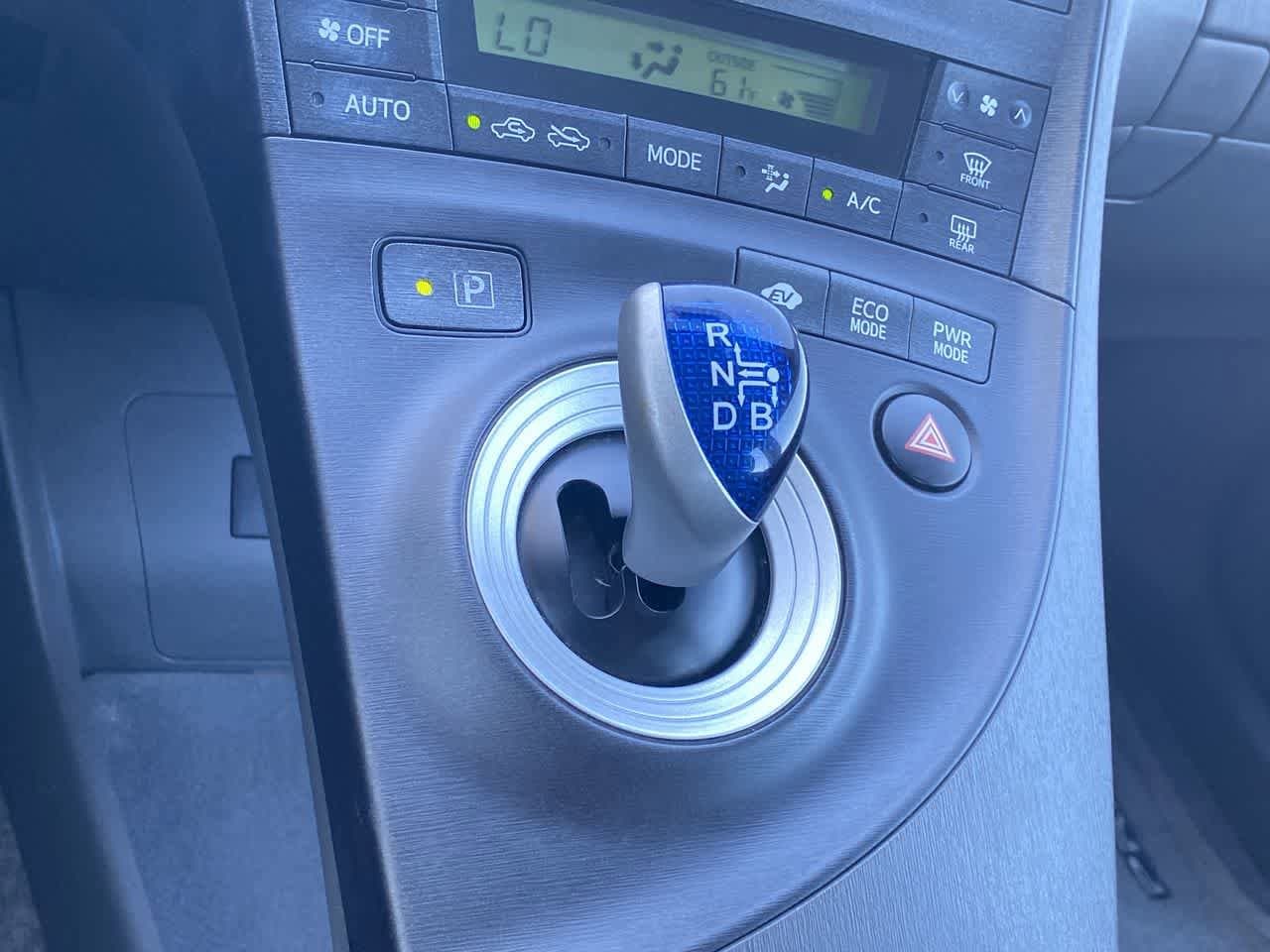 Thumbnail: 2010 Toyota Prius - 18