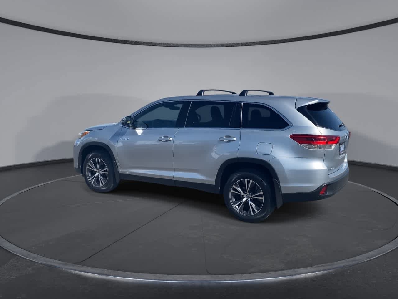 Thumbnail: 2019 Toyota Highlander - 7