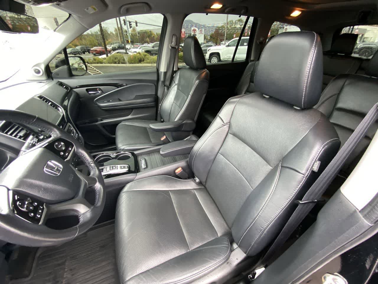 Thumbnail: 2019 Honda Pilot - 11