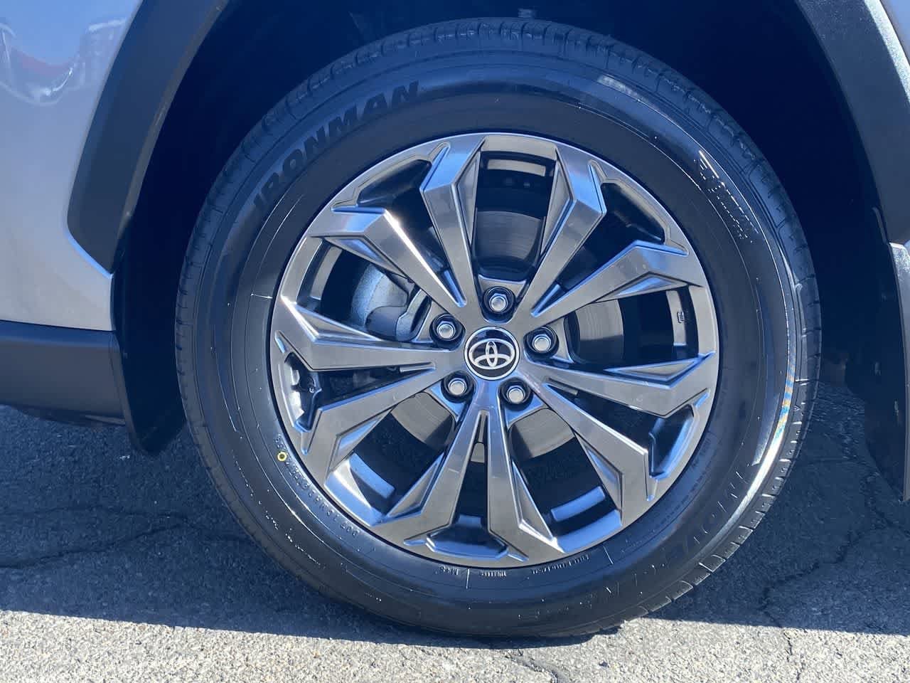 Thumbnail: 2024 Toyota RAV4 - 10