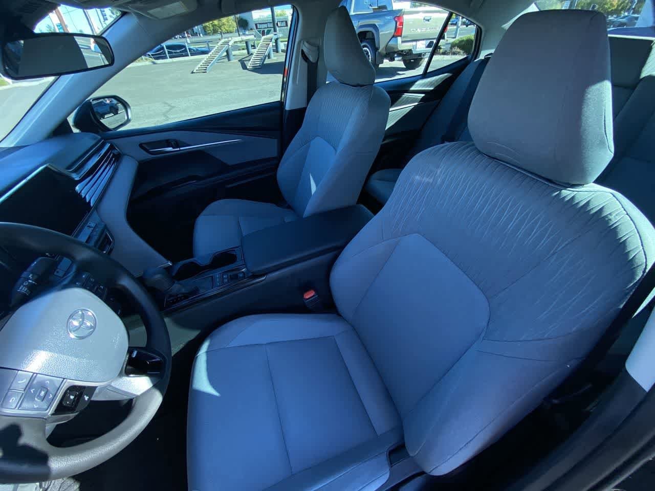 Thumbnail: 2025 Toyota Camry - 11