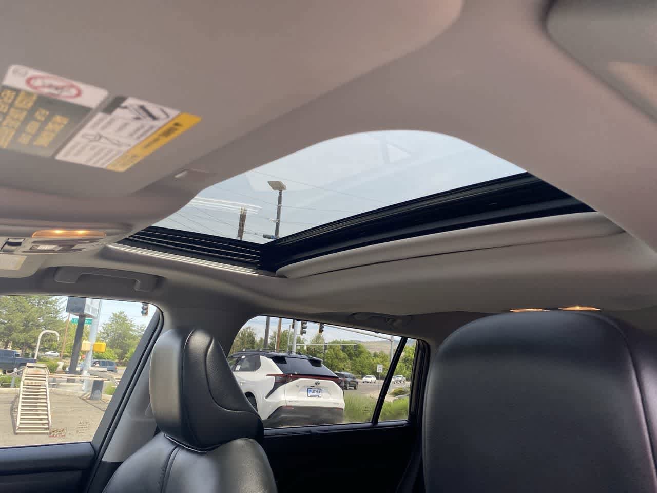 Thumbnail: 2020 Toyota Highlander - 22