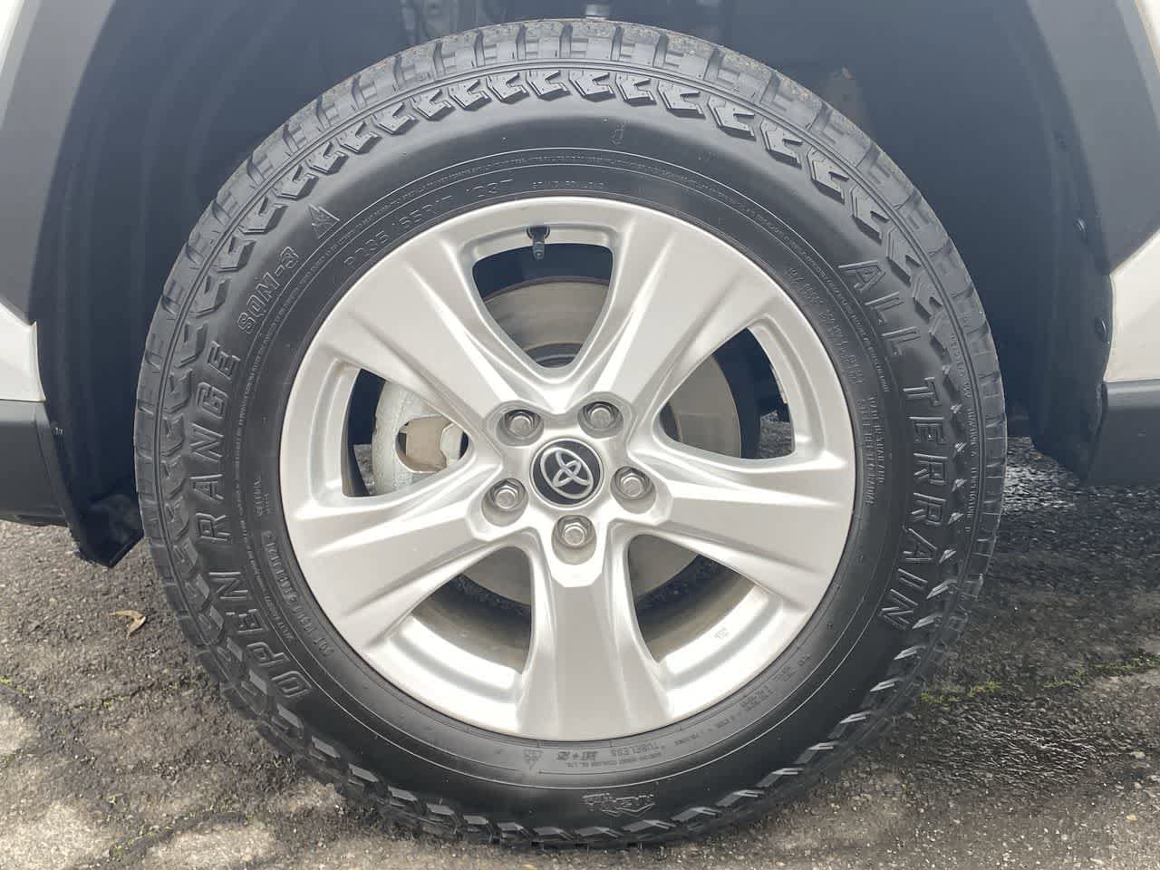 Thumbnail: 2021 Toyota RAV4 - 10