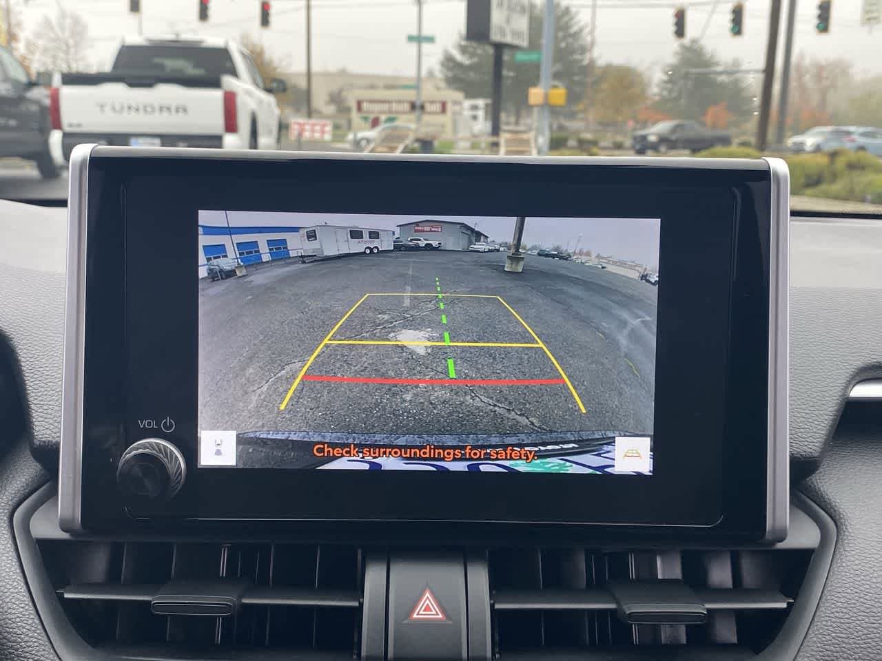 Thumbnail: 2023 Toyota RAV4 - 17