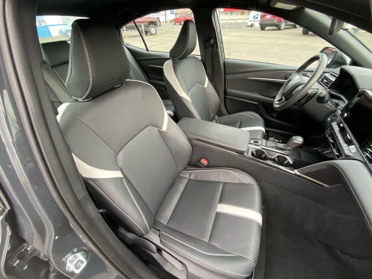 Thumbnail: 2025 Toyota Camry - 23