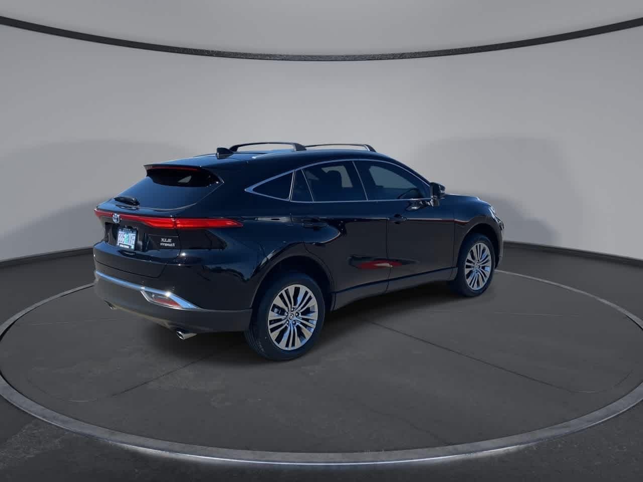 Thumbnail: 2022 Toyota Venza - 9
