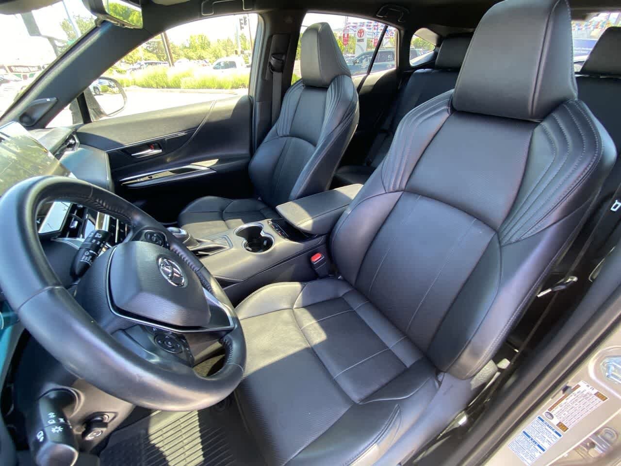 2021 Toyota Venza Limited 11