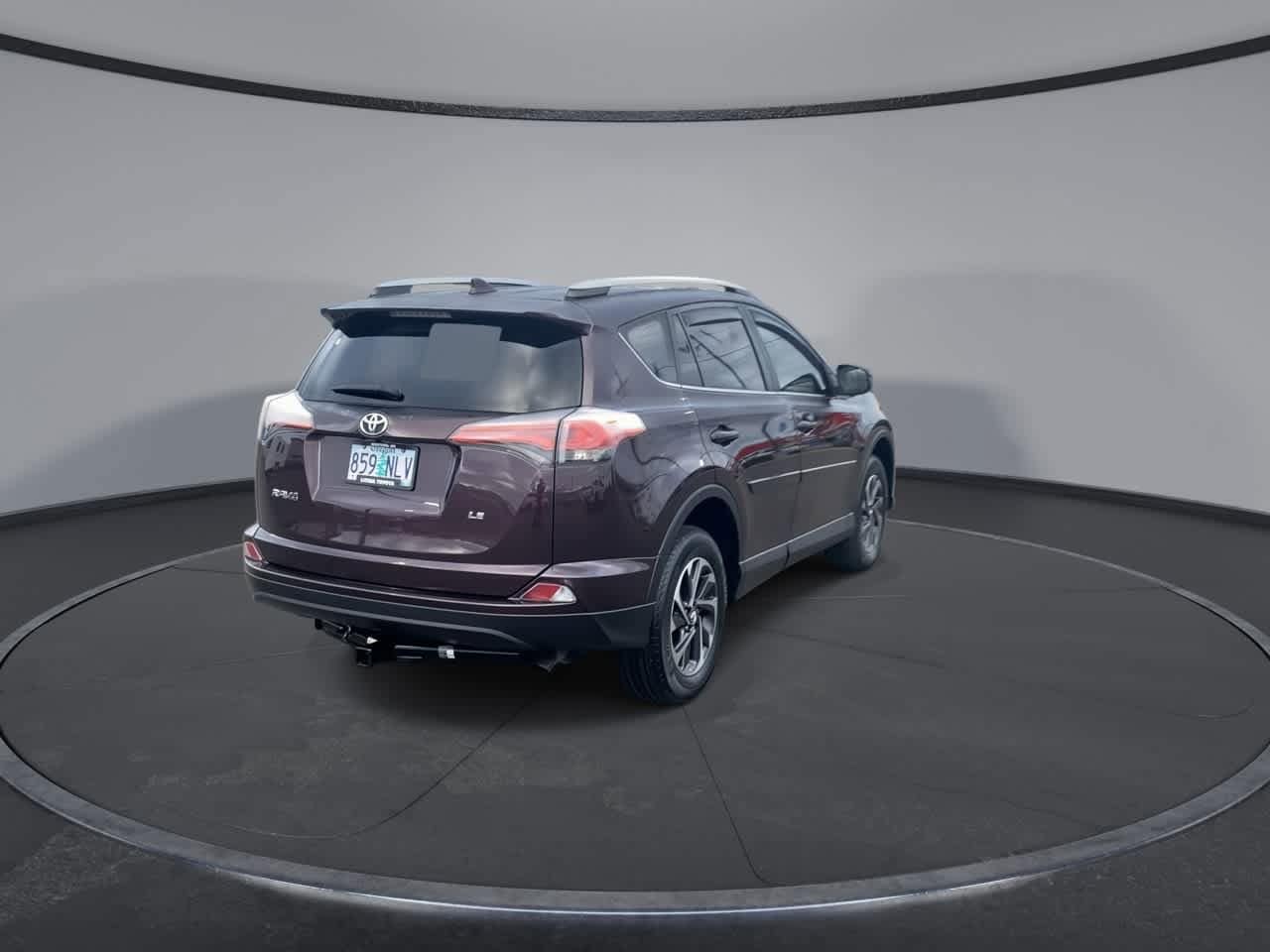 Thumbnail: 2017 Toyota RAV4 - 8