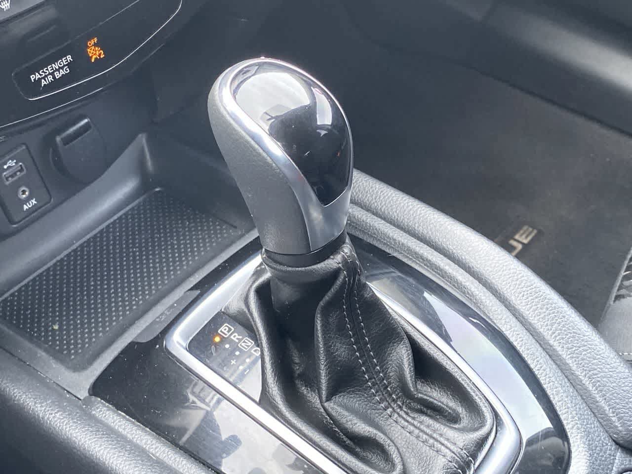 Thumbnail: 2017 Nissan Rogue - 18