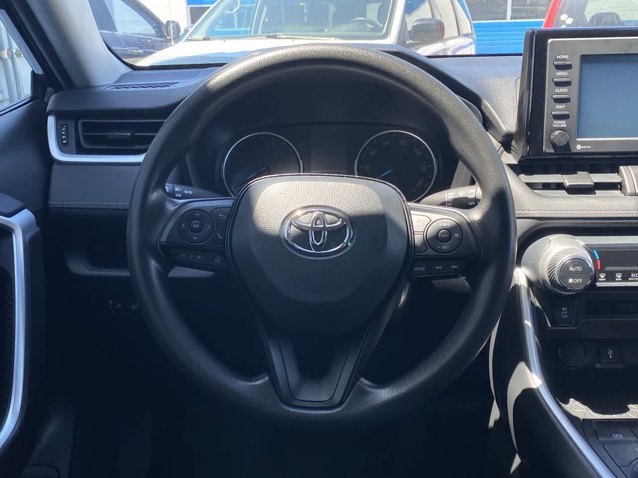 Thumbnail: 2021 Toyota RAV4 - 14