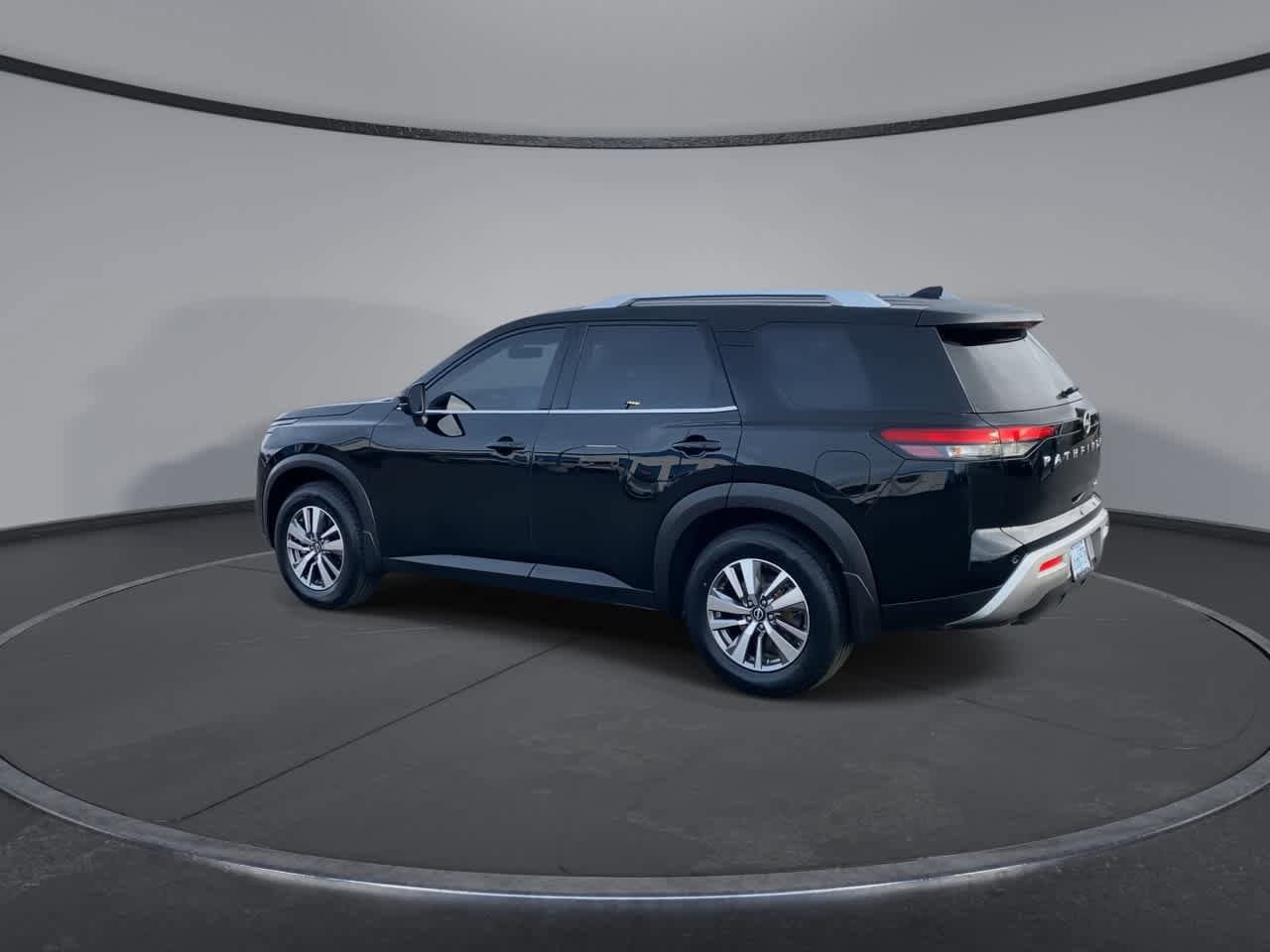 Thumbnail: 2023 Nissan Pathfinder - 6