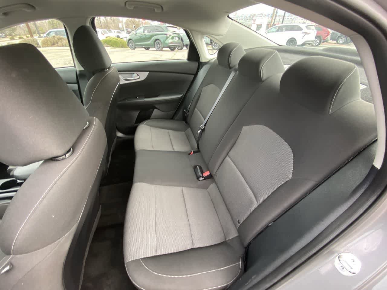 Thumbnail: 2024 Kia Forte - 21