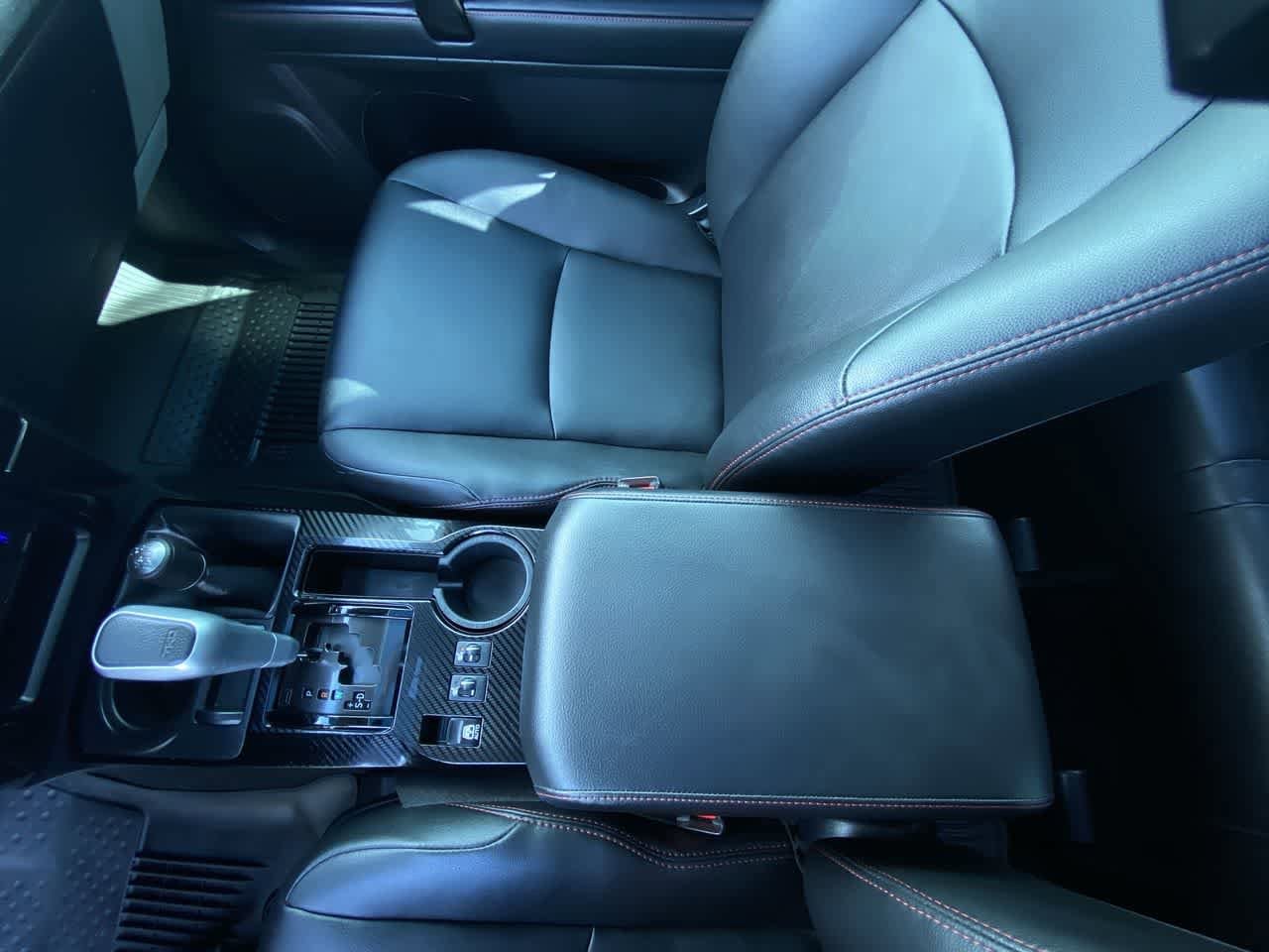 Thumbnail: 2021 Toyota 4Runner - 21