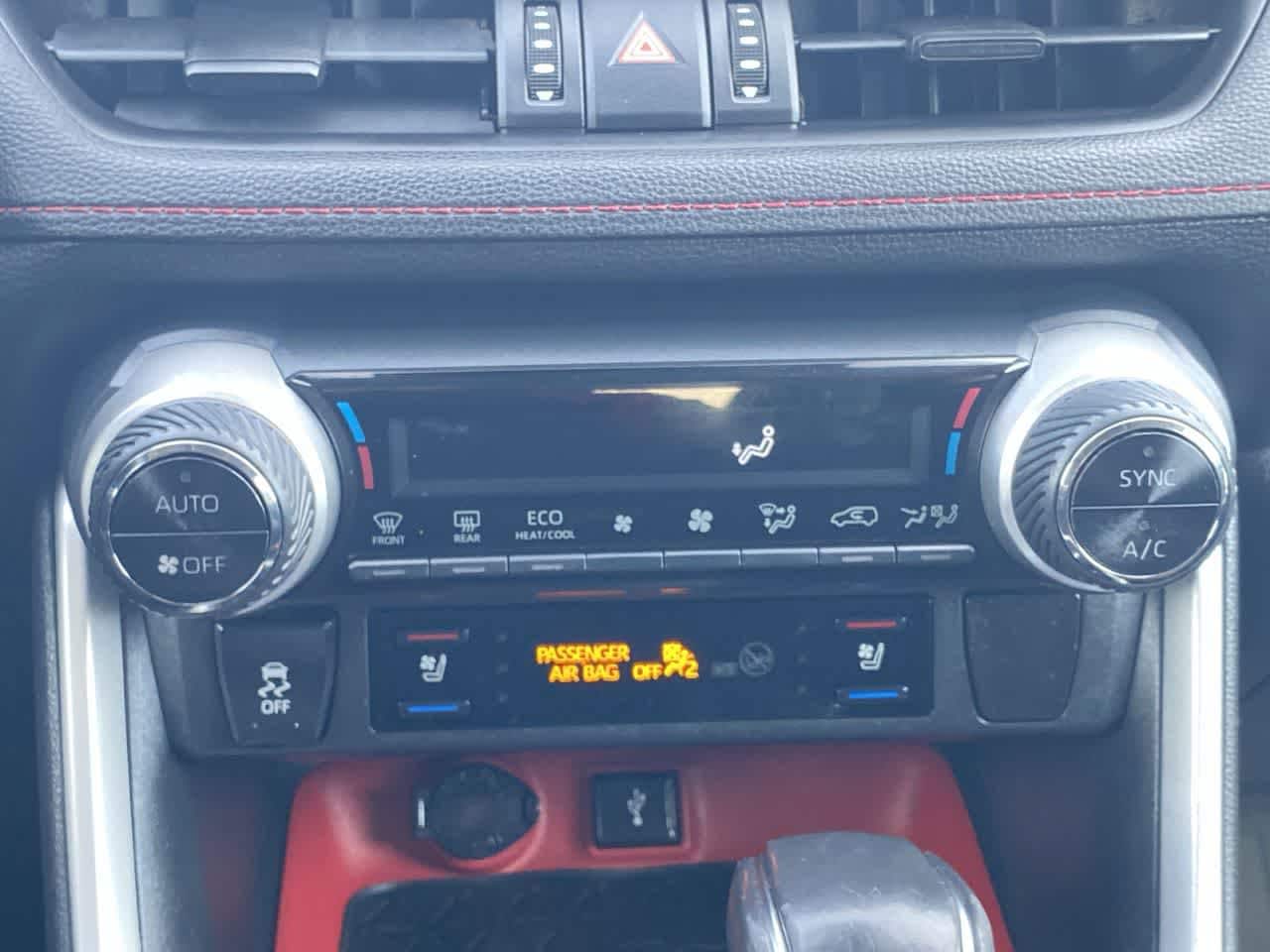 Thumbnail: 2021 Toyota RAV4 - 18