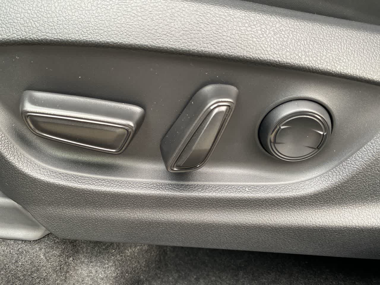 Thumbnail: 2026 Toyota bZ - 12