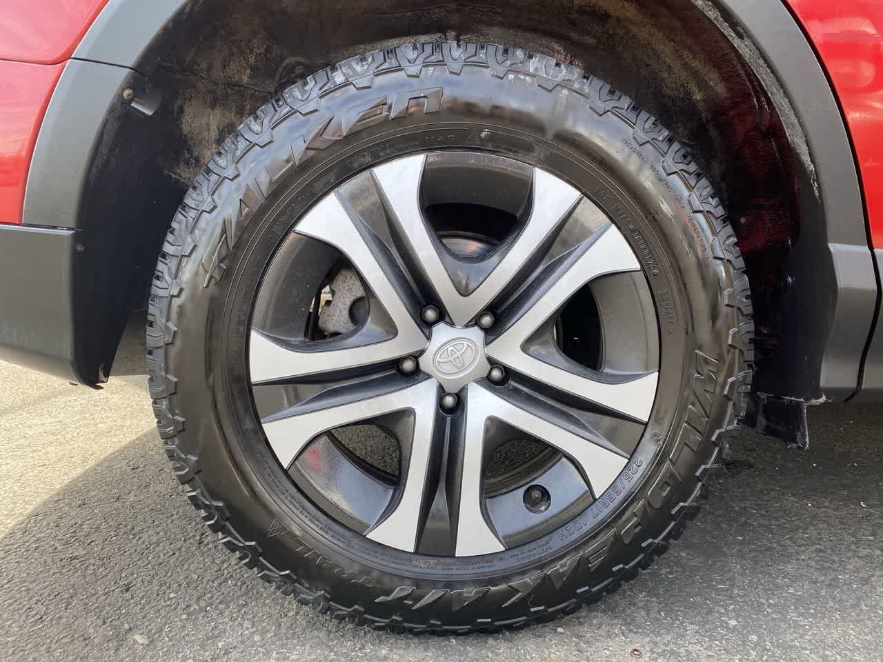 Thumbnail: 2016 Toyota RAV4 - 10