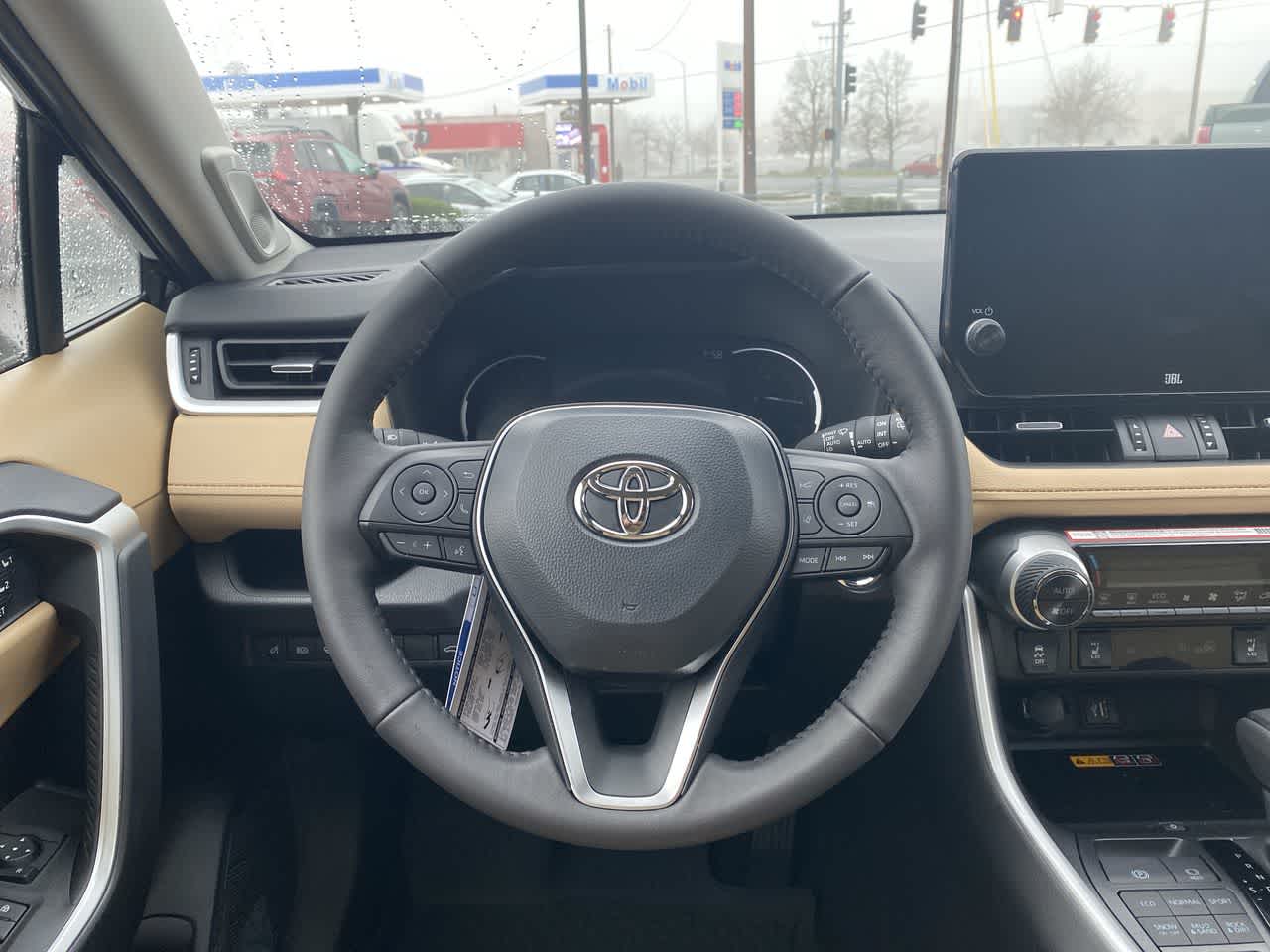 Thumbnail: 2025 Toyota RAV4 - 14