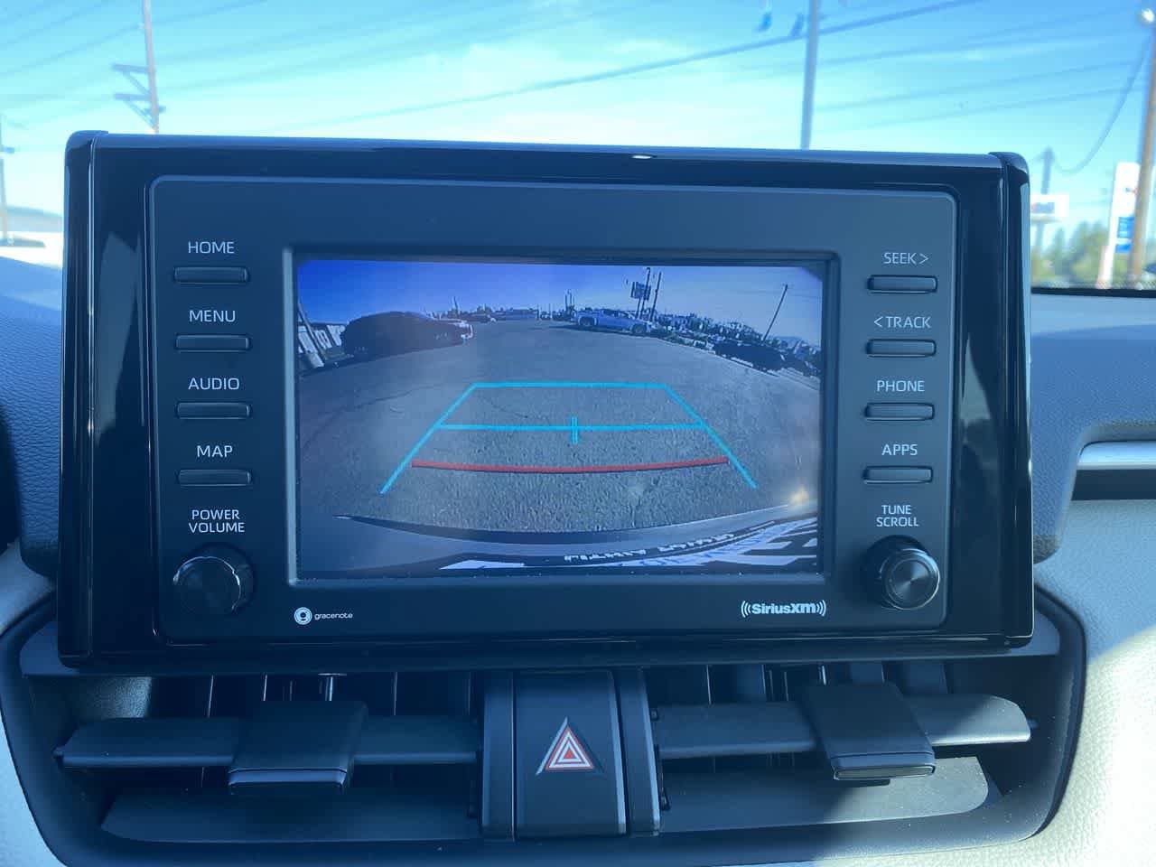 2021 Toyota RAV4 XLE 17