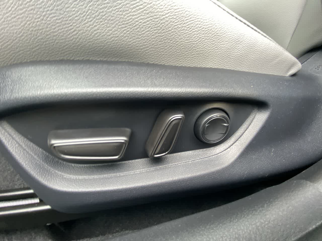 Thumbnail: 2026 Toyota Camry - 12