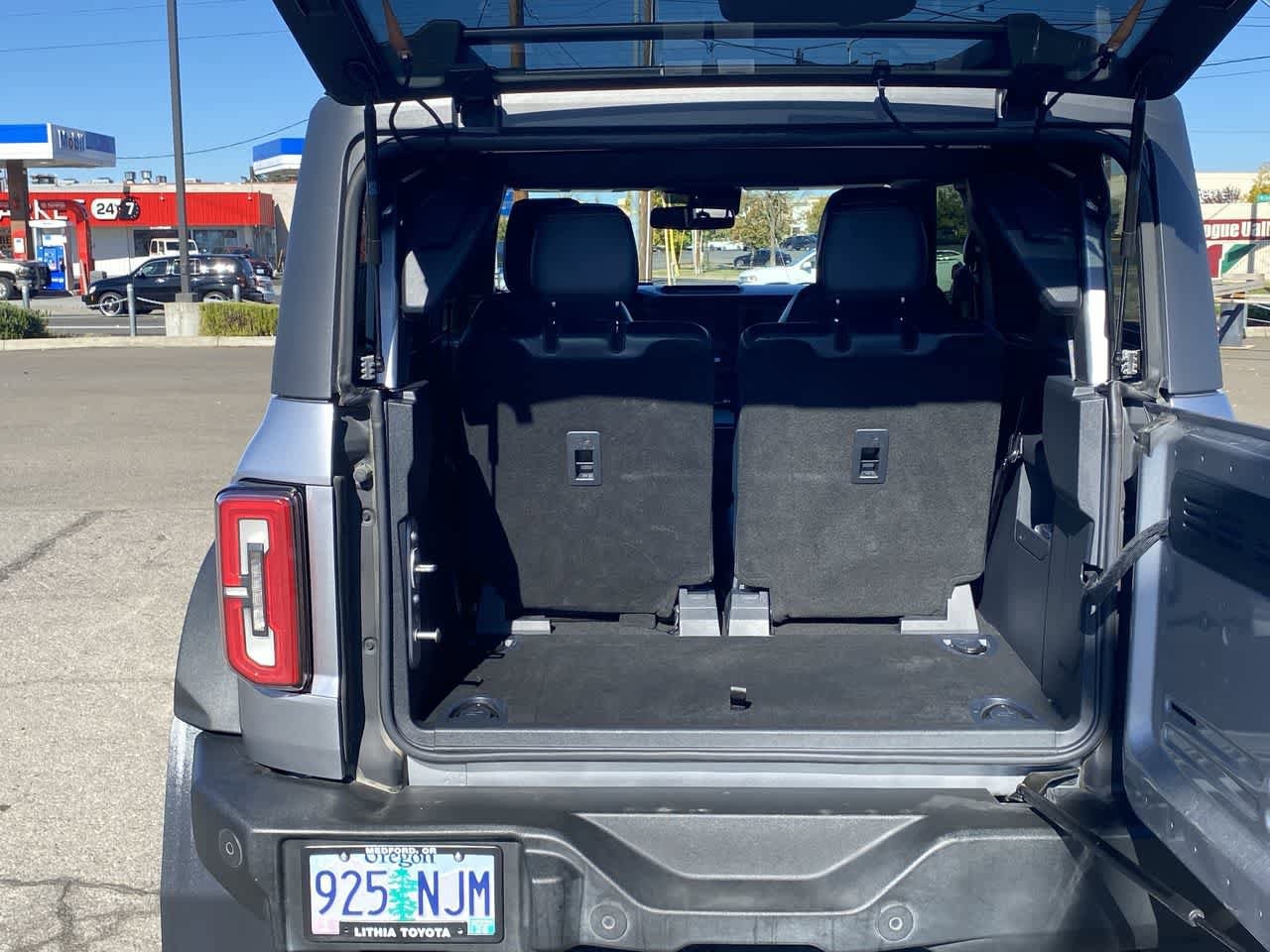 Thumbnail: 2021 Ford Bronco - 23