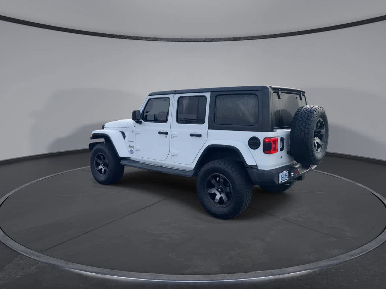 Thumbnail: 2019 Jeep Wrangler - 6
