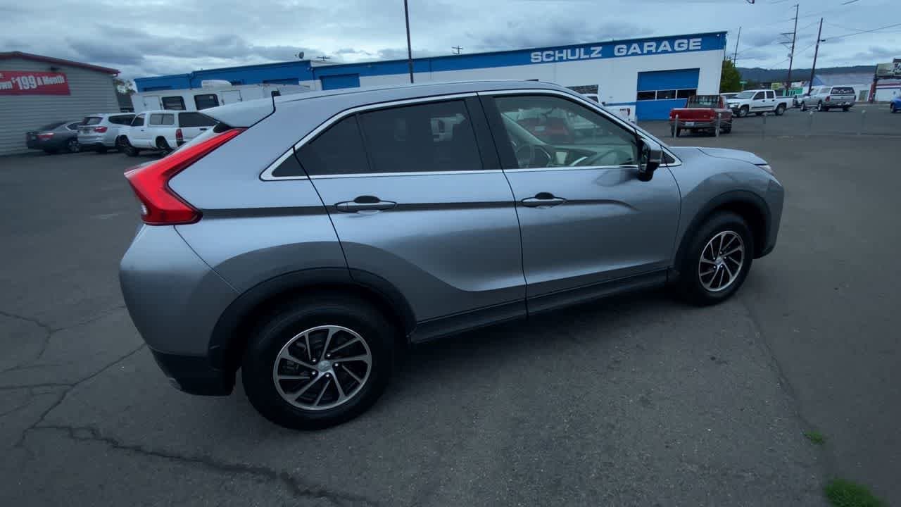 Thumbnail: 2020 Mitsubishi Eclipse Cross - 14