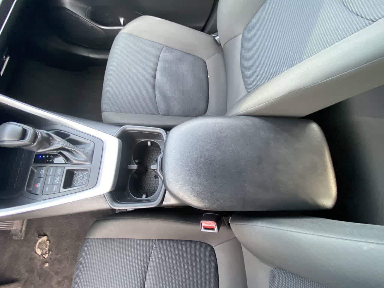 Thumbnail: 2024 Toyota RAV4 - 20