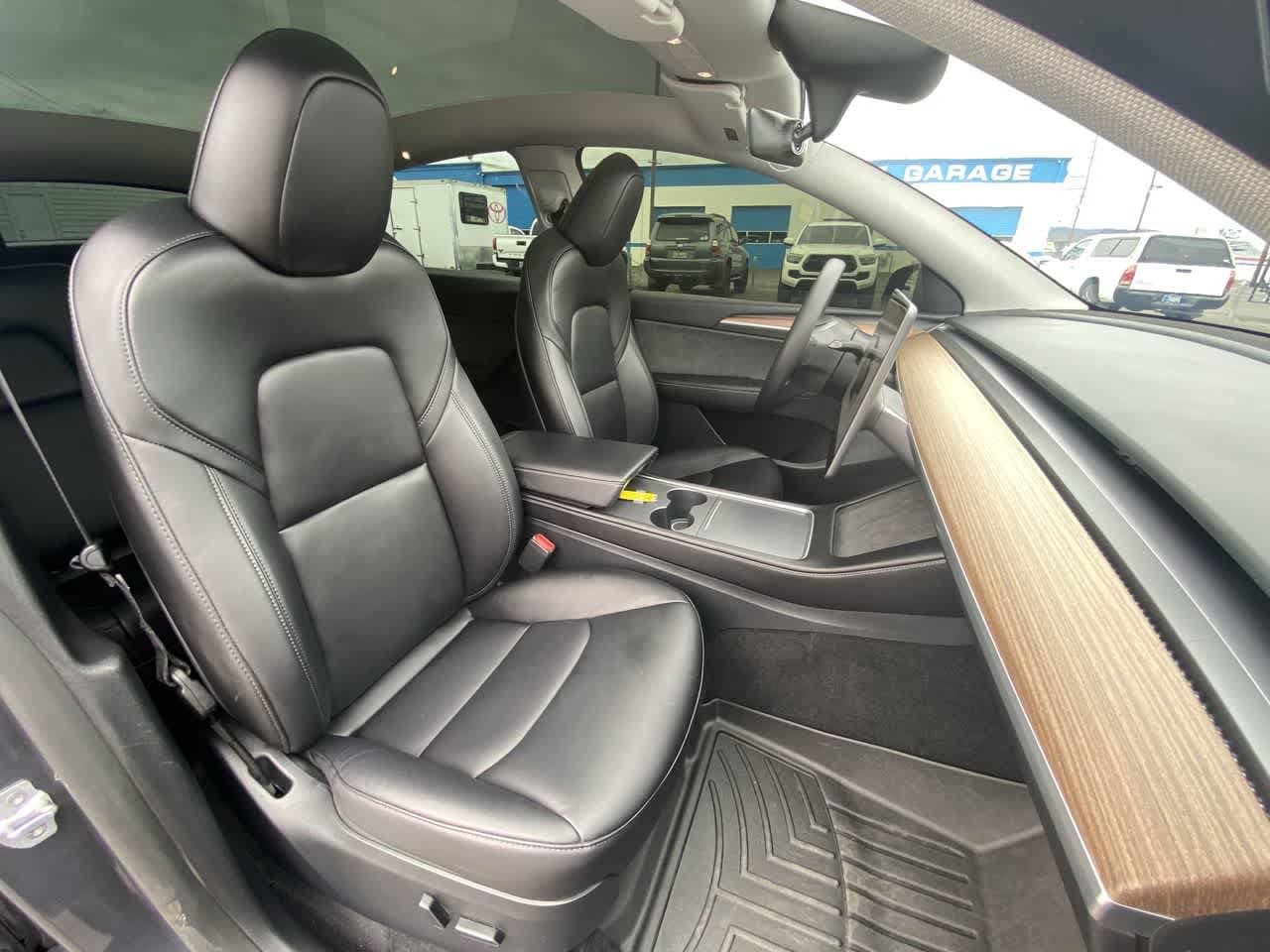 Thumbnail: 2023 Tesla Model Y - 23