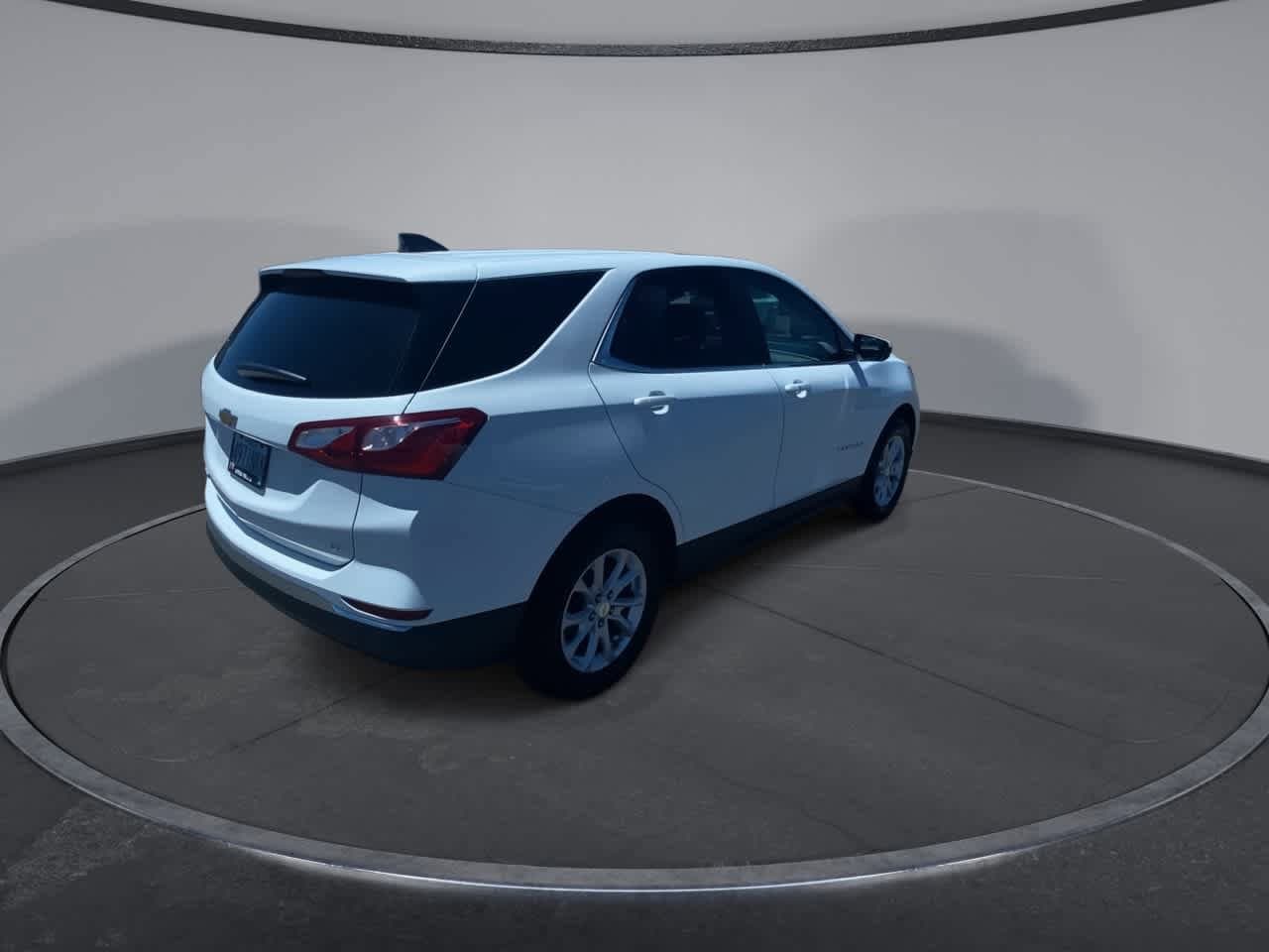 Thumbnail: 2021 Chevrolet Equinox - 8