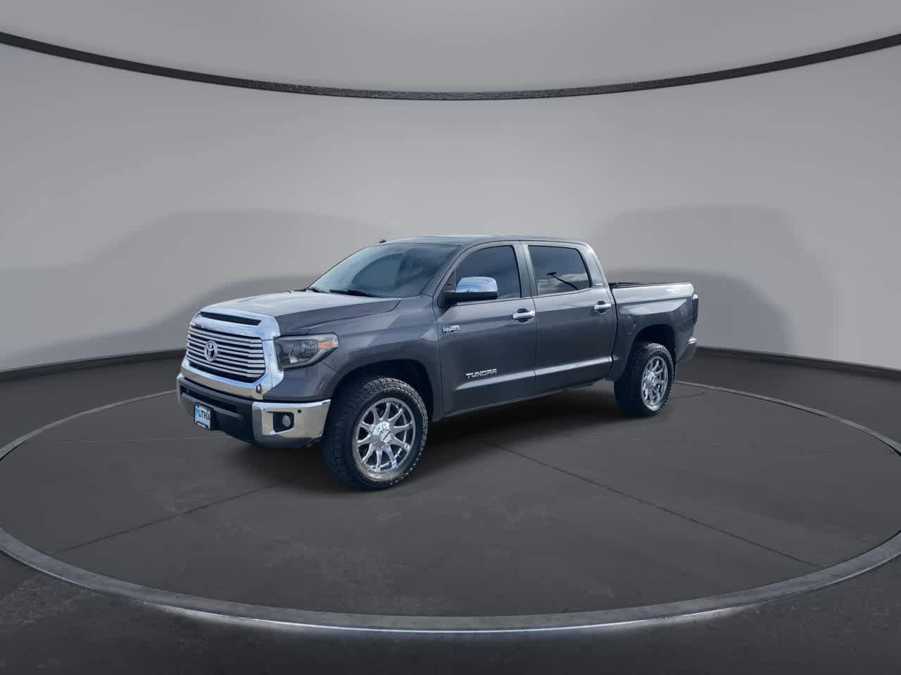 Thumbnail: 2017 Toyota Tundra - 3