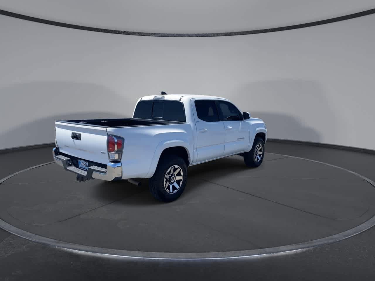 Thumbnail: 2022 Toyota Tacoma - 9