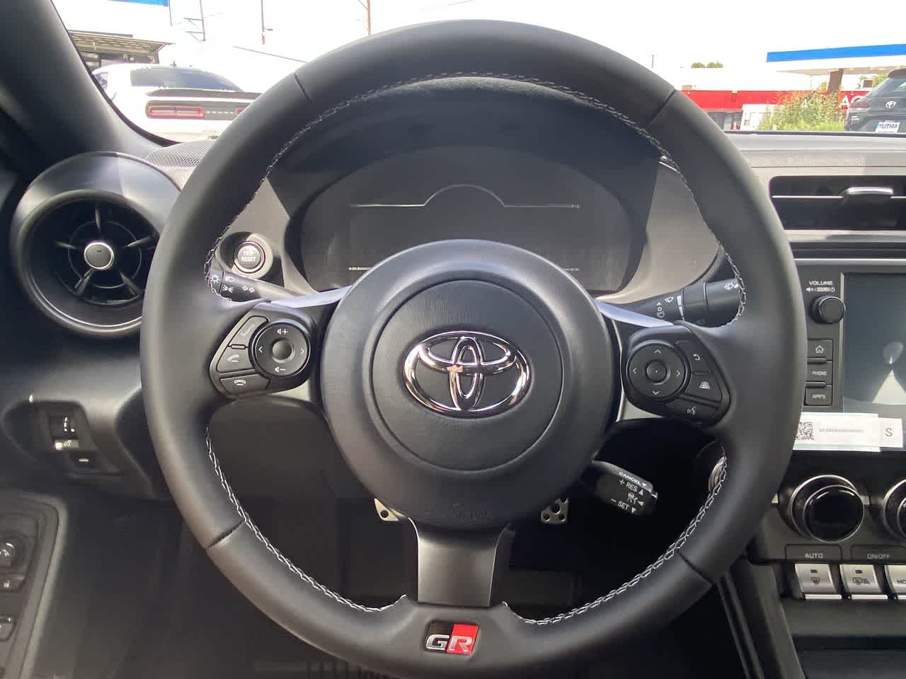 Thumbnail: 2026 Toyota GR86 - 14