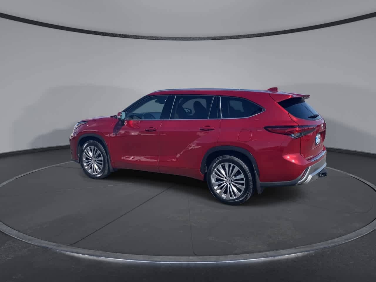 Thumbnail: 2021 Toyota Highlander - 7