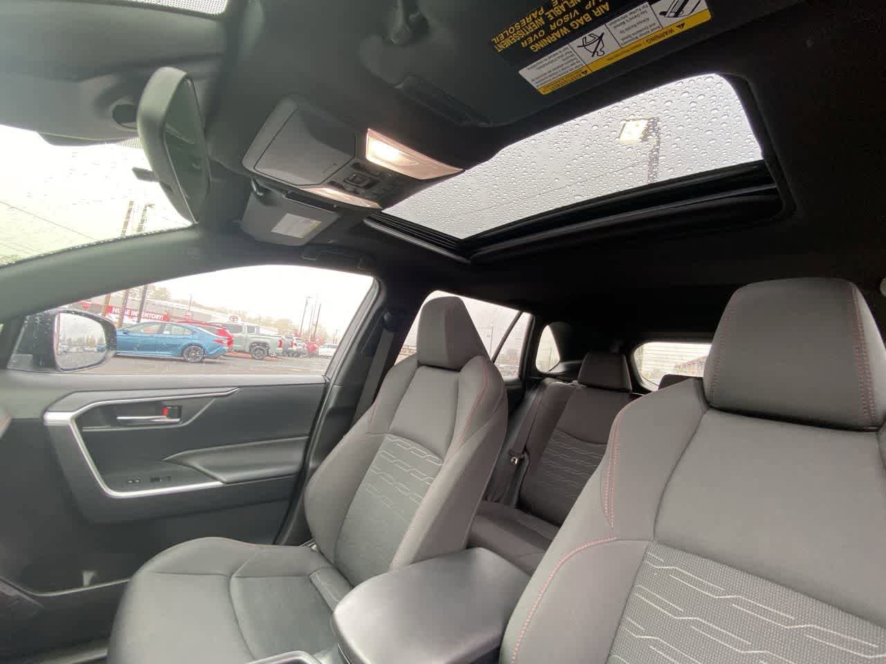 Thumbnail: 2023 Toyota RAV4 - 21