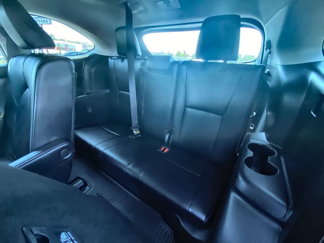 Thumbnail: 2023 Toyota Highlander - 23