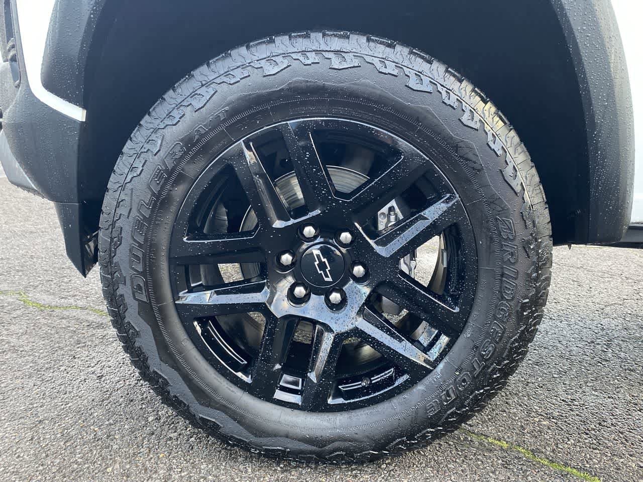 Thumbnail: 2024 Chevrolet Colorado - 10