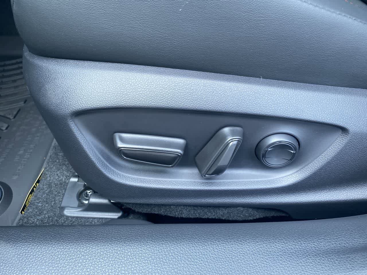 Thumbnail: 2024 Toyota Prius Prime - 12