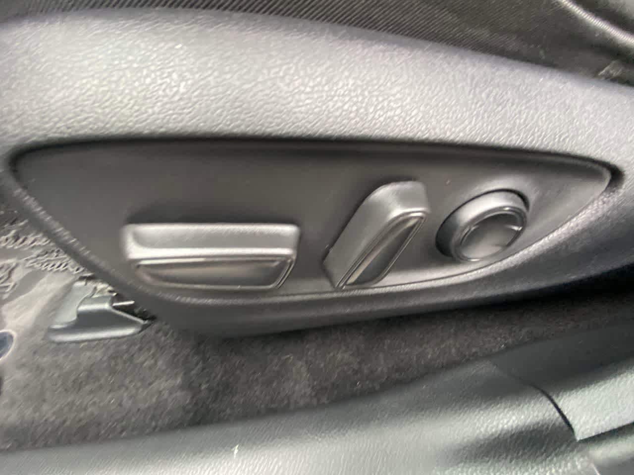 Thumbnail: 2023 Toyota RAV4 - 12